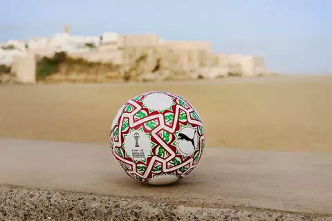 إصدار خاص.. كرة نهائي كأس أمم أفريقيا بين المغرب والسنغال (صورة)